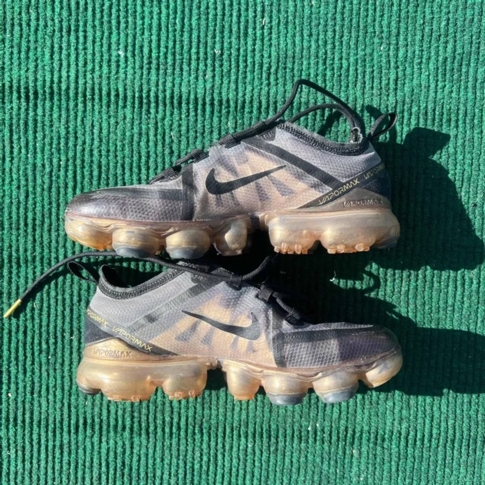 Nike Air VaporMax 2019 GS 'Black Gold' Size 6y Women’s Size 7.5 - Picture 2 of 6